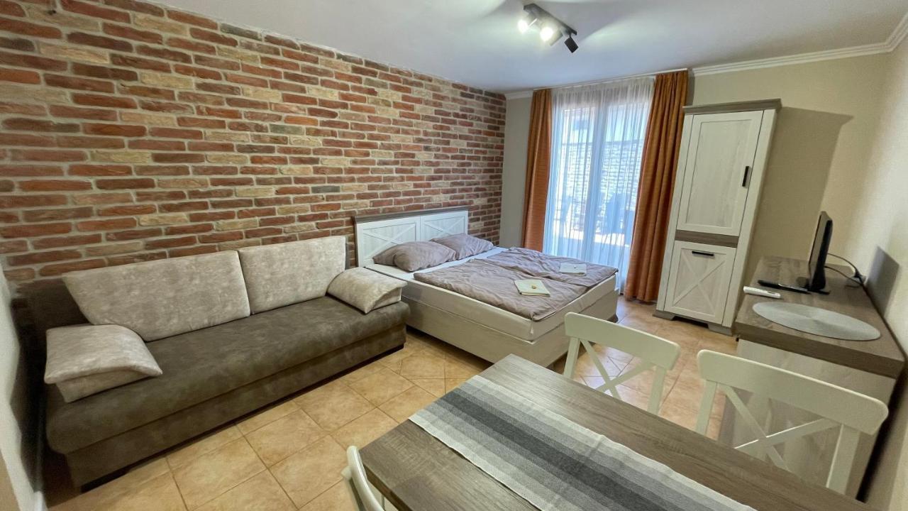 Dalma Apartment Gyula Exteriör bild